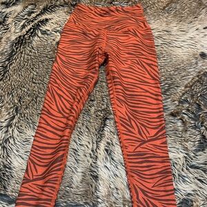Beyond Yoga Jasper tiger Spacedye Caught In The Midi High Waisted Legging Sz XS